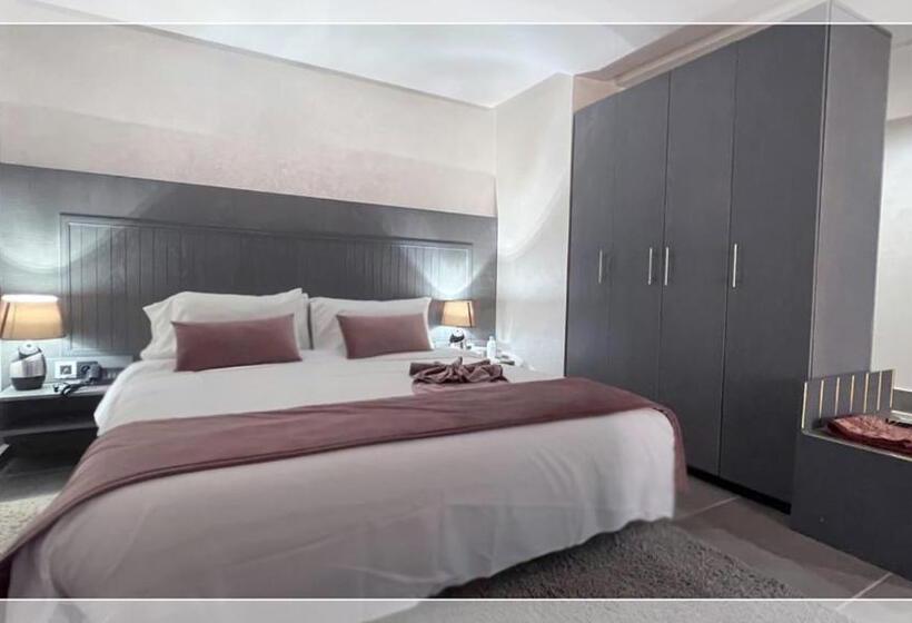 디럭스 스튜디오, Al Massira