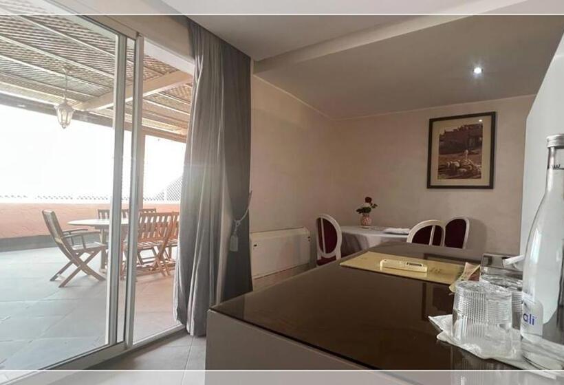 디럭스 스튜디오, Al Massira