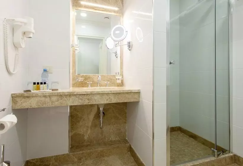 Habitación Estándar, Complex Continental