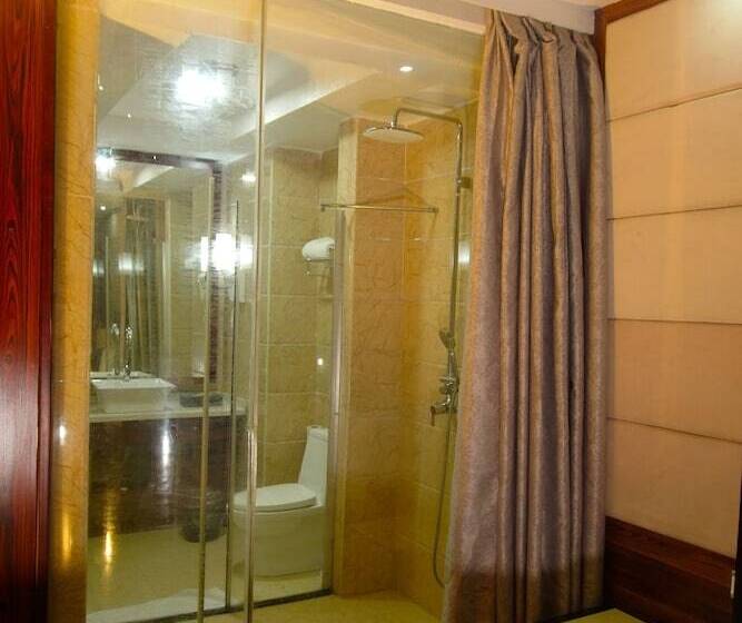 Номер Executive, Airport Golden Tulip Hotel