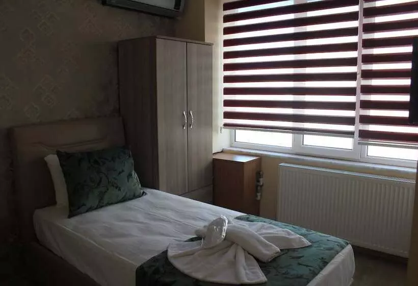 اتاق استاندارد, Gorur Suite