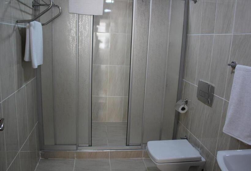 سوییت خانوادگی, Gorur Suite