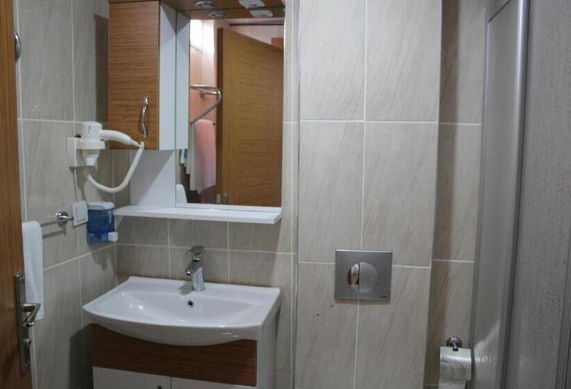 استودیو خانوادگی, Gorur Suite