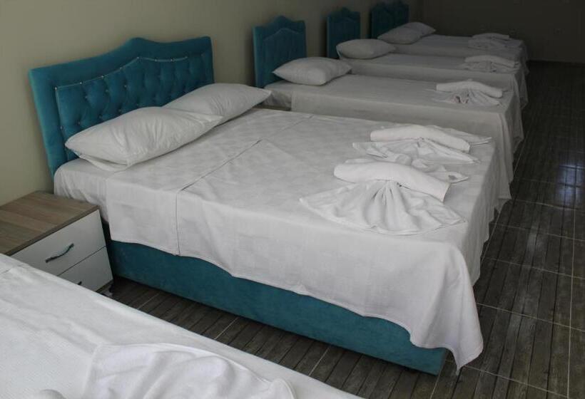 استودیو خانوادگی, Gorur Suite