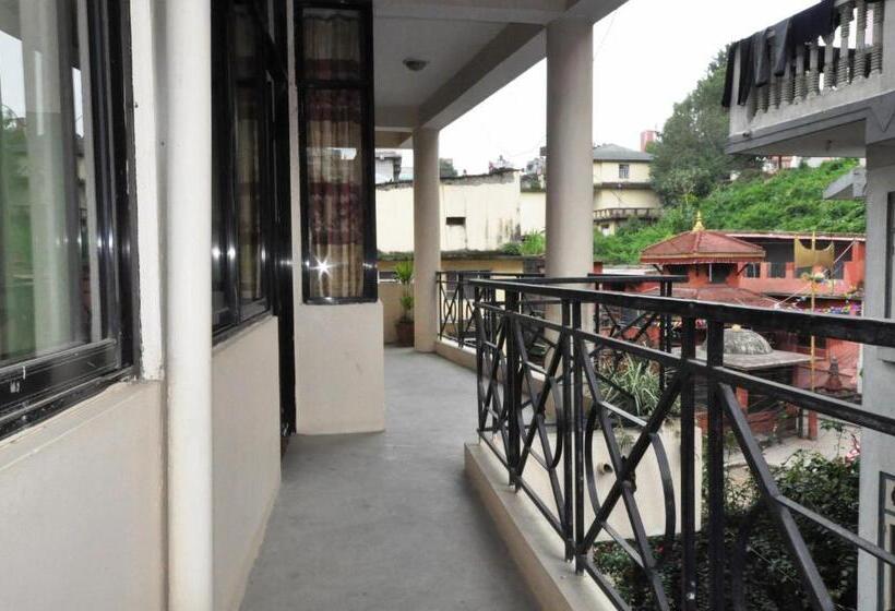 اتاق استاندارد سه نفره, Metro Eco