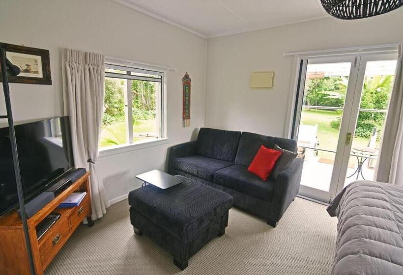 خانه 1 خوابه, Moon Gate Villa