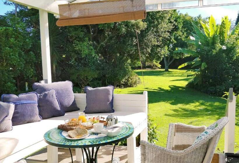 خانه 1 خوابه, Moon Gate Villa