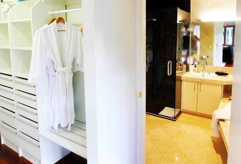 سوئیت پریمیوم, Moon Gate Villa