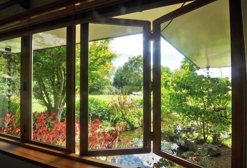 سوئیت پریمیوم, Moon Gate Villa