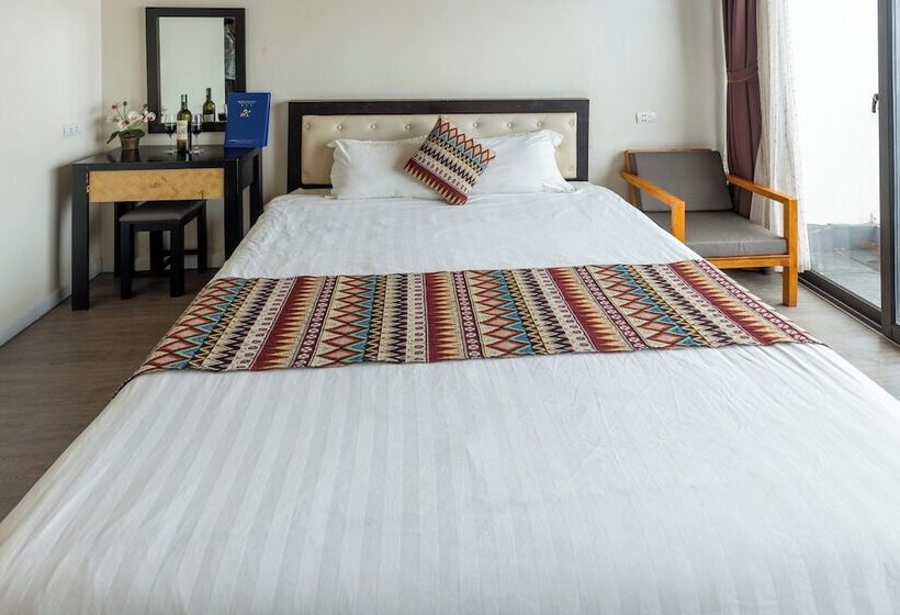 Deluxe Room Mountain View, Phuong Nam