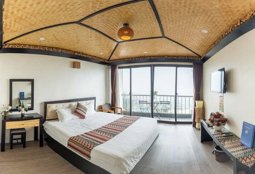 Deluxe Room Mountain View, Phuong Nam