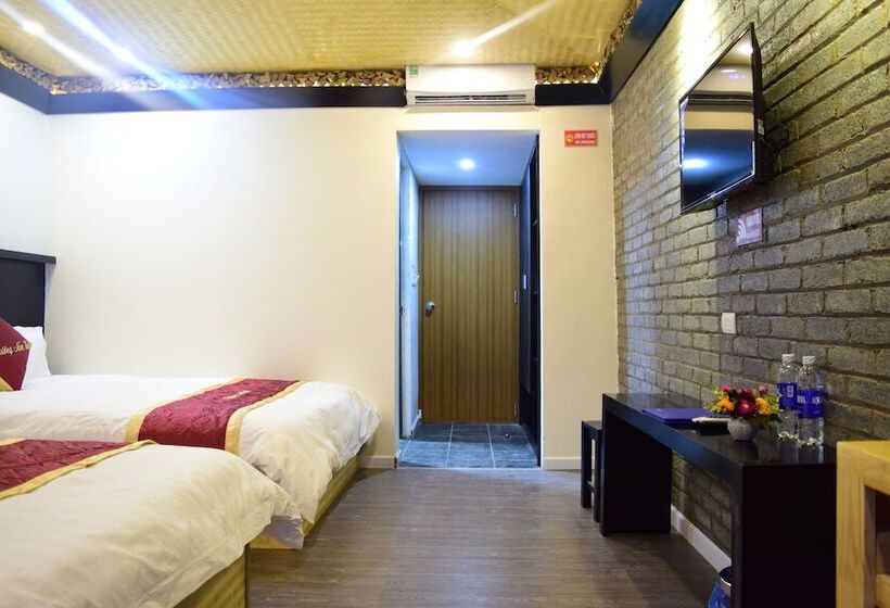 اتاق استاندارد چهار تخته, Phuong Nam