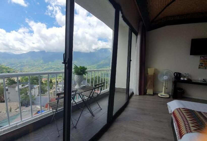 Deluxe Room Mountain View, Phuong Nam