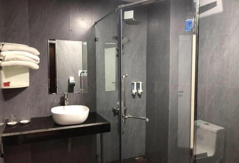 اتاق استاندارد چهار تخته, Phuong Nam