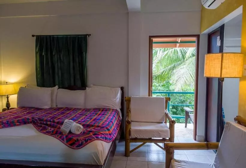 اتاق لوکس با بالکن, Rumors Resort