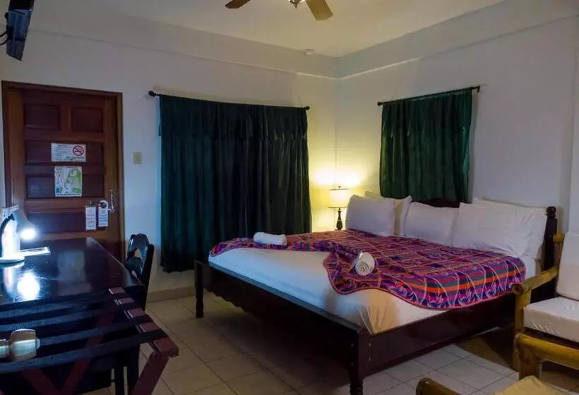 اتاق لوکس با بالکن, Rumors Resort