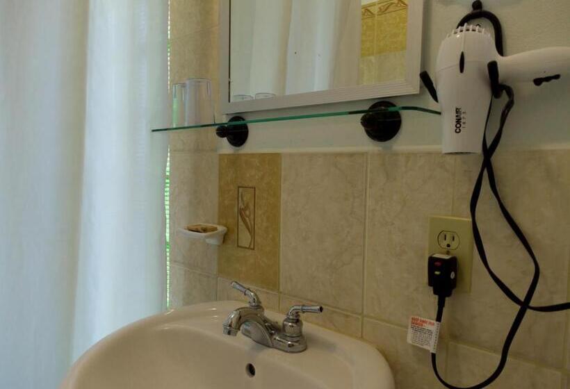 חדר דחוקס עם מיטת קינג, Rumors Resort