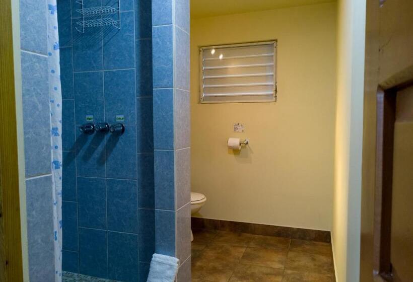 חדר סטנדרט יחיד עם מרפסת, Rumors Resort