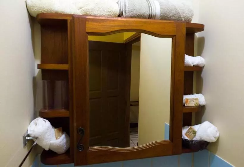 اتاق استاندارد سه نفره, Rumors Resort