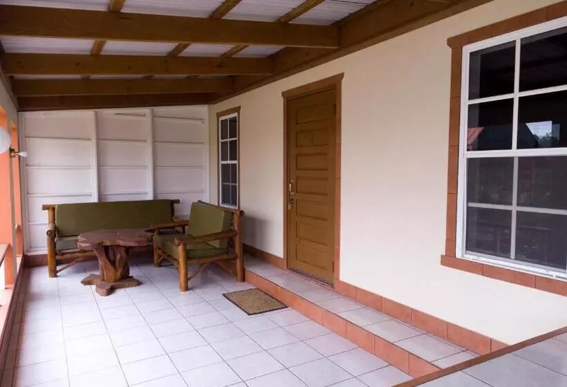 اتاق استاندارد سه نفره, Rumors Resort