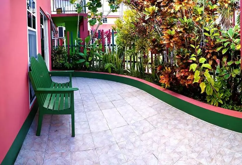 اتاق اکونومی یک تخته, Rumors Resort
