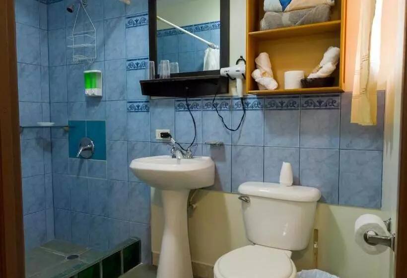 اتاق لوکس سه تخته, Rumors Resort