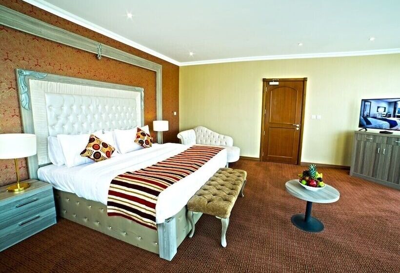 سوییت اجرایی, Sapphire Plaza