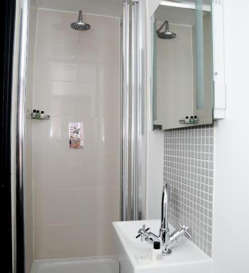 غرفة قياسية, The Red Lion