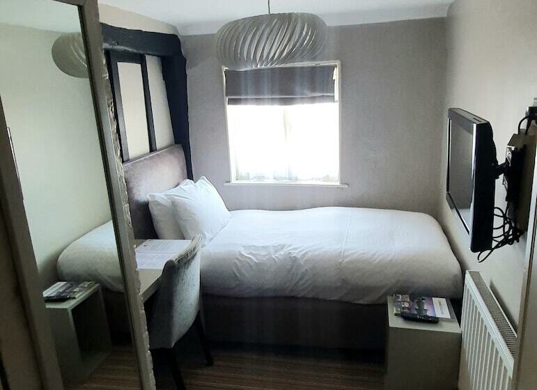 غرفة قياسية فردية, The Red Lion