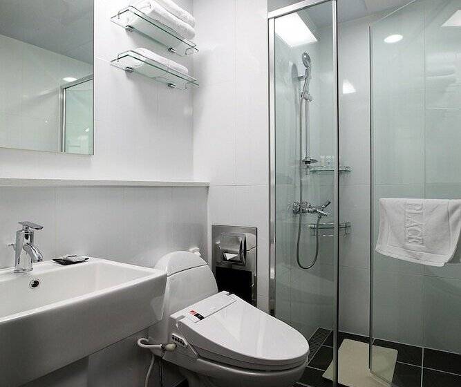 Quarto Deluxe, Urban Place Gangnam