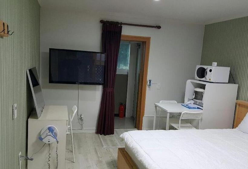 1ベッドルームアパートメント, Mirvill Pension
