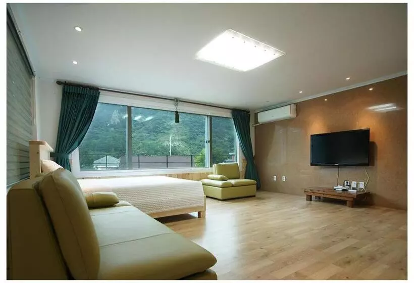テラス付き1ベッドルームアパートメント, Mirvill Pension