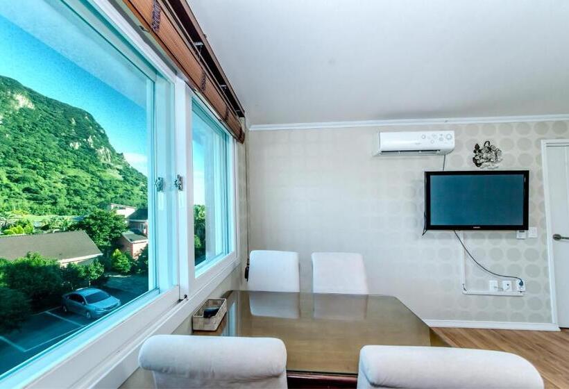 3ベッドルームアパートメント, Mirvill Pension