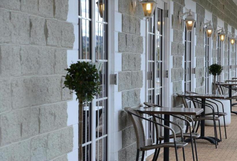 سوئیت پریمیوم, Quality Inn Ashby House Tamworth