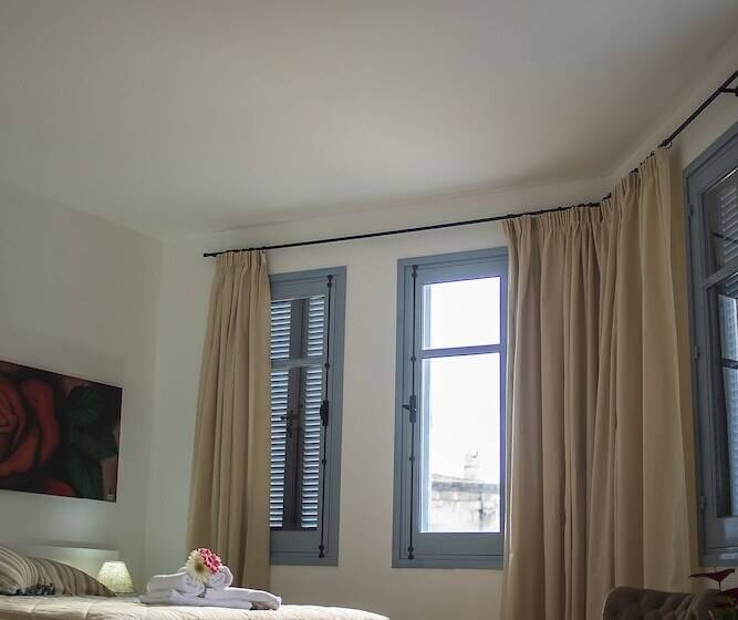 Monolocale Deluxe, Operetta House