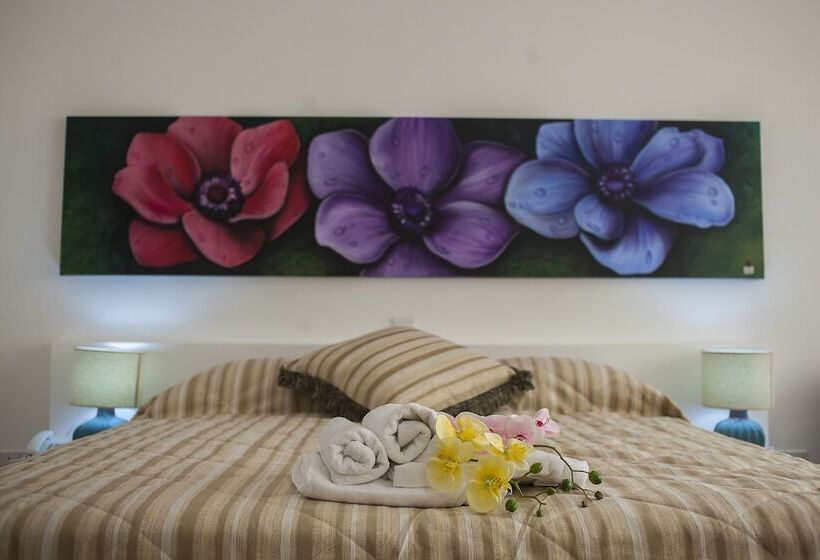 Monolocale Deluxe, Operetta House