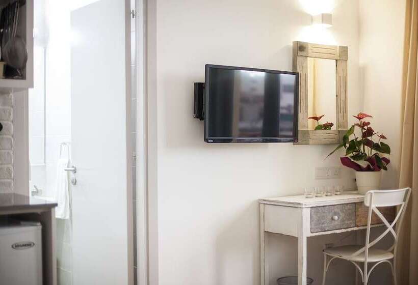 Monolocale Deluxe, Operetta House