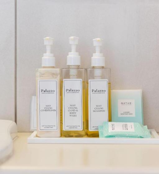 标准工作室, Palazzo Motor Lodge