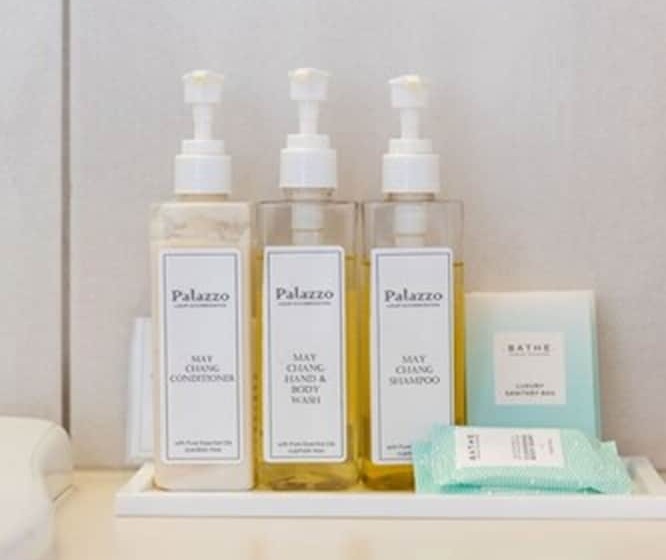 标准工作室, Palazzo Motor Lodge