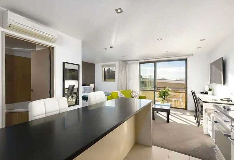 Студио Executive, Palazzo Motor Lodge