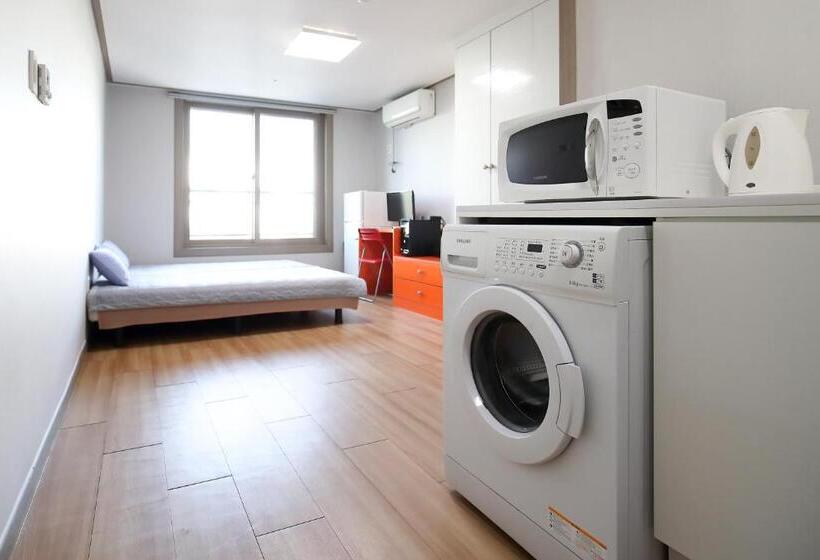 スタンダードルーム, Sb House