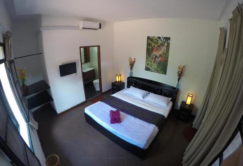 غرفة كومفورت, Villa Vedici