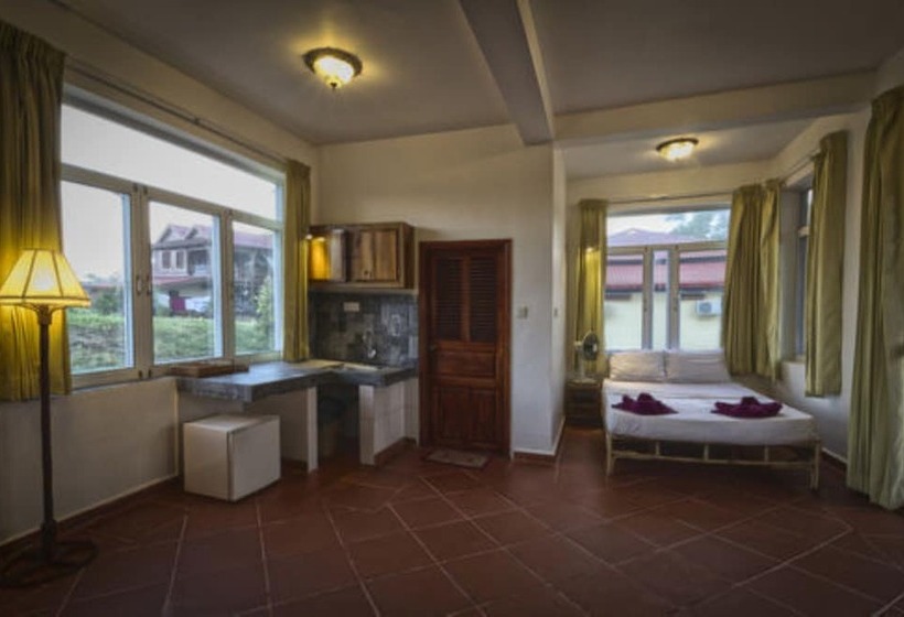 شقة عائلية, Villa Vedici