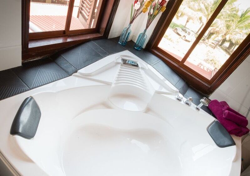 جناح عائلي, Villa Vedici