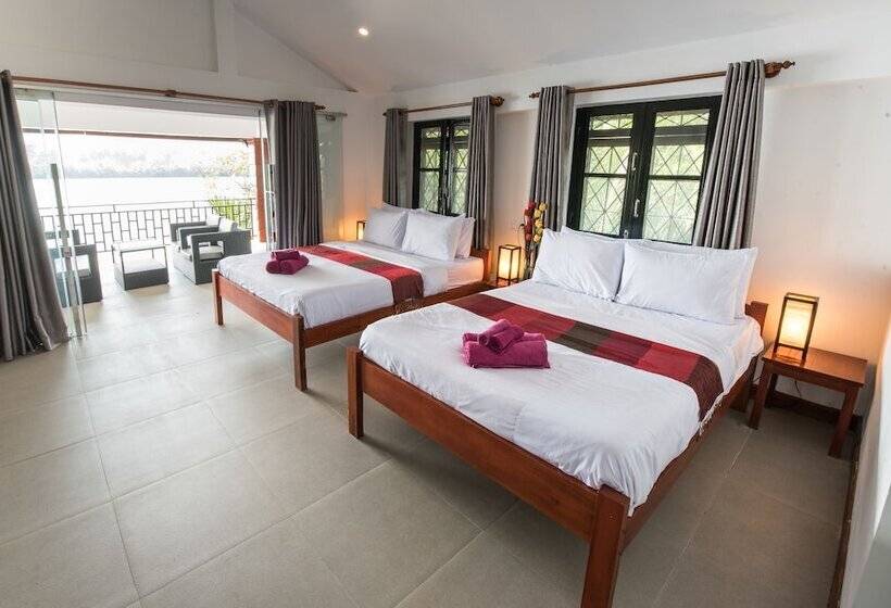 جناح مطل على البحر, Villa Vedici