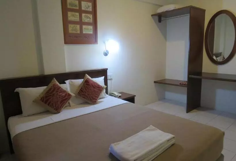 クイーンサイズベッドのスタンダードルーム, Virgo Batik Resort, Lumut Pulau Pangko