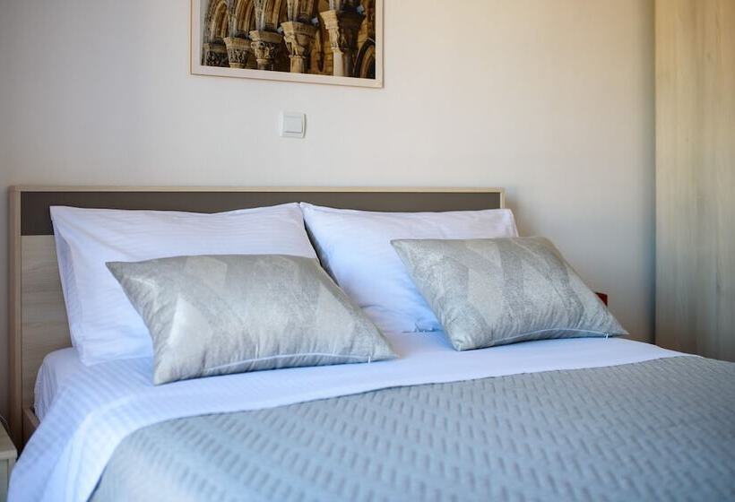 Люкс Повышенной Комфортности, California Apartments