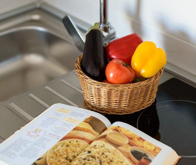 Люкс Повышенной Комфортности, California Apartments