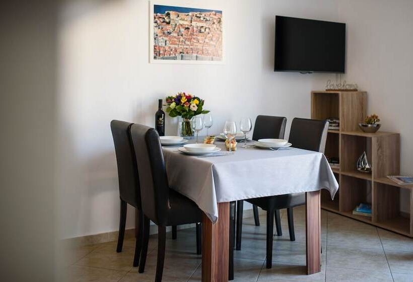 Люкс Комфорт, California Apartments