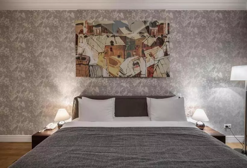استودیوی استاندارد, Apartments City